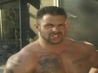 Massive Bodybuilder - Scott Gunz - Solo