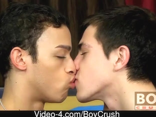 HD gay teen anal closeups and BJs
