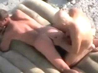 3 guys suck and fuck on the beach !